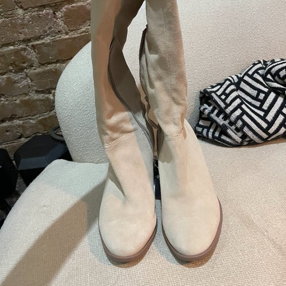 Naturalizer Kyrie Nude Tall Boots 7 Wide - Picture 2 of 4